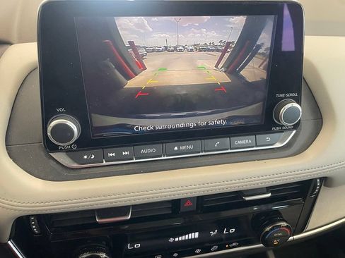 Certified 2022 Nissan Rogue SV FWD image 8