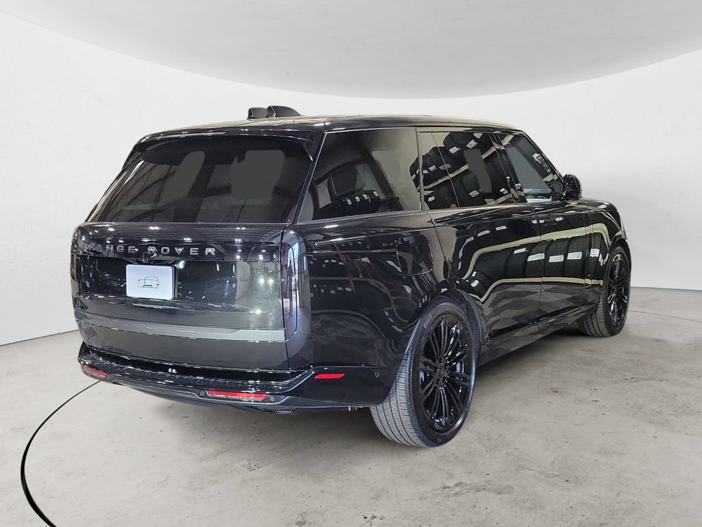New 2026 Land Rover Range Rover Long Wheelbase SE AWD/4WD image 5