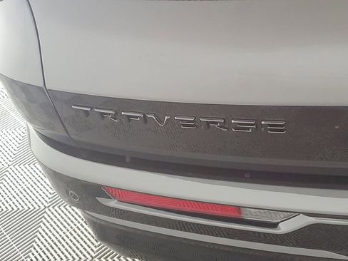 New 2026 Chevrolet Traverse RS image 33