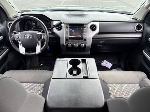 Used 2018 Toyota Tundra SR5 AWD/4WD image 18