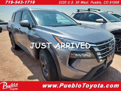 Used 2025 Nissan Rogue SV w/ SV Premium Package
