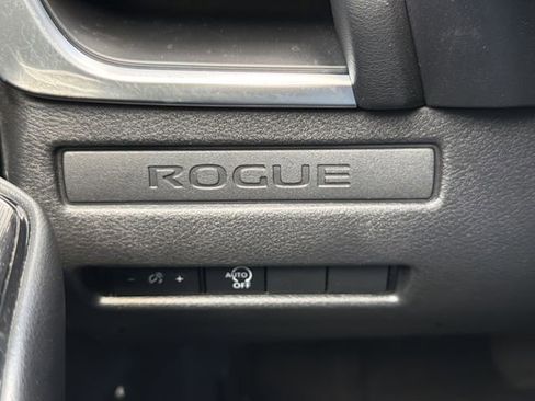 Certified 2024 Nissan Rogue S FWD image 22