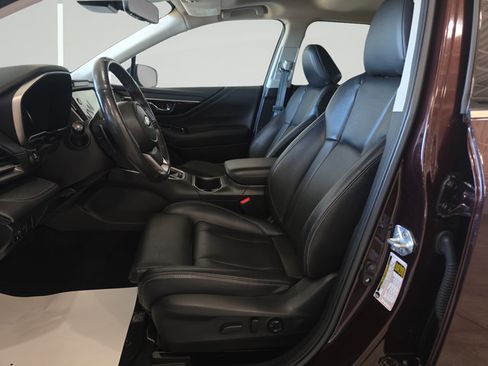 Used 2024 Subaru Outback Touring AWD/4WD image 12