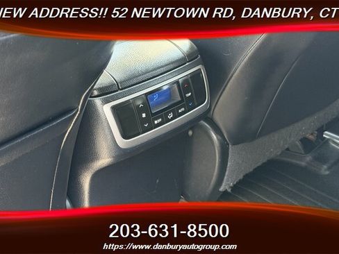 Used 2015 Toyota Highlander XLE AWD/4WD image 28
