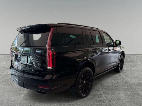 Used 2026 Cadillac Escalade Platinum Sport w/ LPO, ONYX Package AWD/4WD image 10