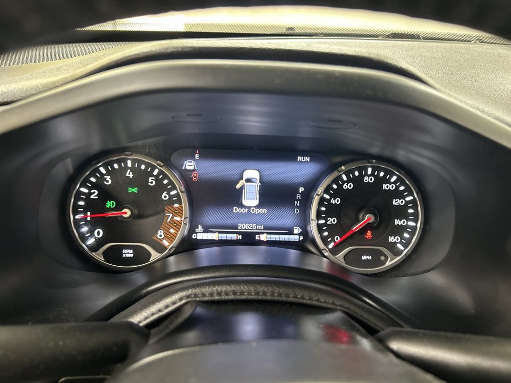 Used 2021 Jeep Renegade Latitude w/ Convenience Group AWD/4WD image 13