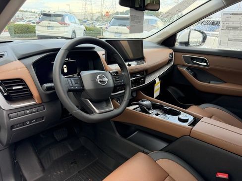 New 2026 Nissan Rogue Platinum w/ Platinum Premium Package AWD/4WD image 16