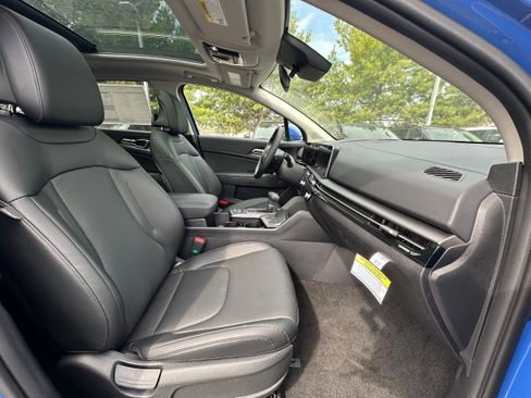 New 2026 Kia Sportage EX w/ EX Panorama Roof Package image 28