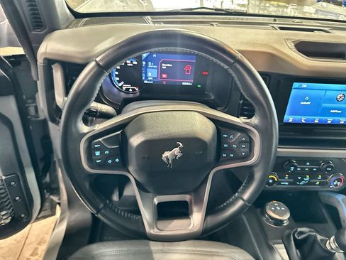 Used 2022 Ford Bronco Black Diamond AWD/4WD image 17