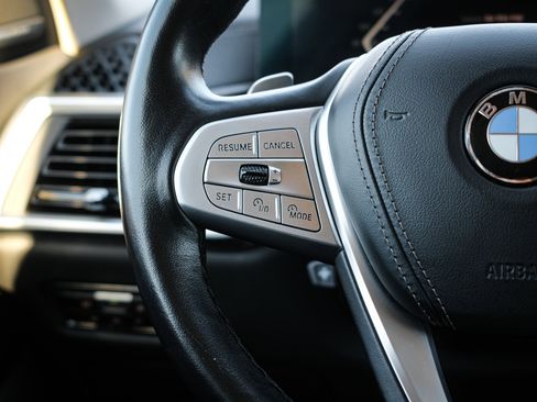 Used 2023 BMW X7 xDrive40i image 18