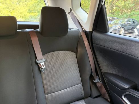Used 2025 Kia Soul LX w/ LX Technology Package FWD image 34