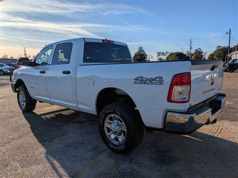 Used 2022 RAM 2500 Tradesman w/ Chrome Appearance Group image 6