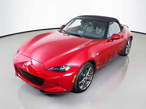 Used 2016 MAZDA MX-5 Miata Grand Touring image 37