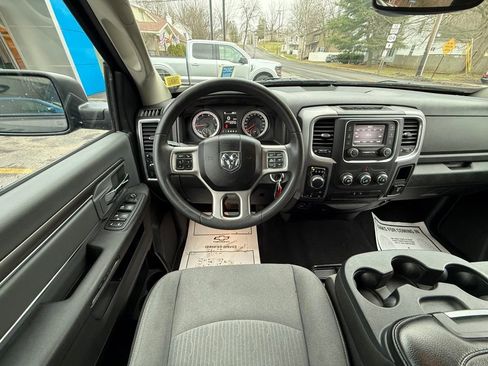 Used 2023 RAM 1500 Classic SLT AWD/4WD image 39