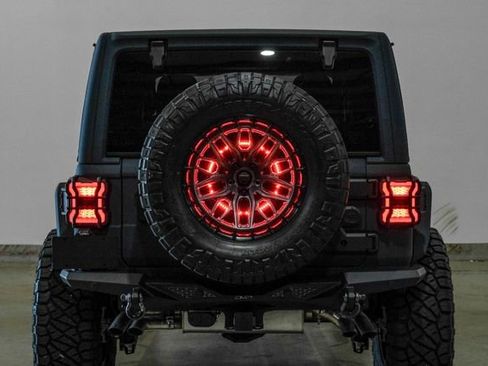 Used 2025 Jeep Wrangler Unlimited Rubicon 392 image 10