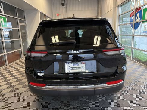 Used 2025 Jeep Grand Cherokee Limited 4xe AWD/4WD image 5