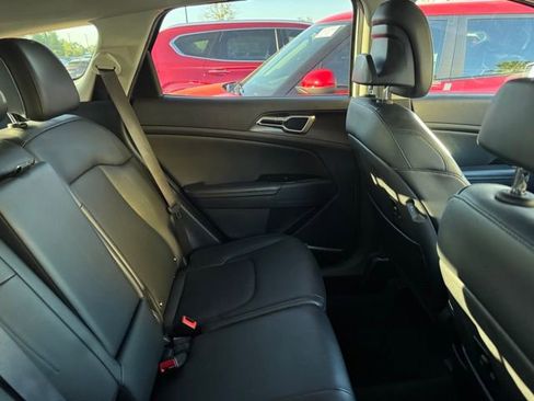 Certified 2023 Kia Sportage EX image 6