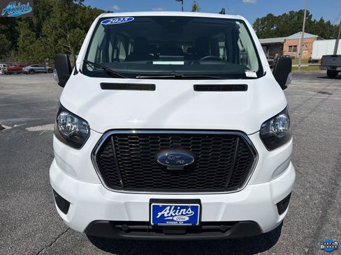 Used 2025 Ford Transit 350 XLT RWD image 4
