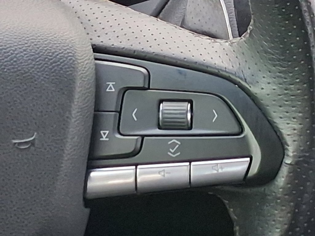 Used 2025 Cadillac CT4 Sport w/ Technology Package RWD image 12