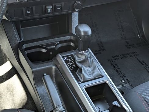 Used 2022 Toyota Tacoma SR5 image 14