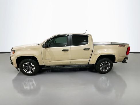 Used 2022 Chevrolet Colorado Z71 AWD/4WD image 4