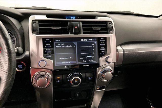 Used 2024 Toyota 4Runner SR5 AWD/4WD image 29