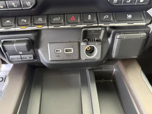 Used 2019 GMC Sierra 1500 SLT w/ SLT Premium Plus Package image 32