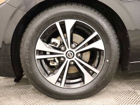 Used 2022 Nissan Sentra SV image 6