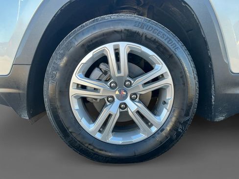 Used 2024 GMC Terrain SLE image 14