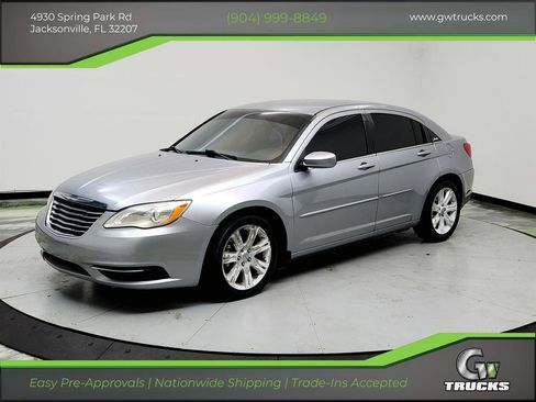 Used 2013 Chrysler 200 Touring FWD image 1