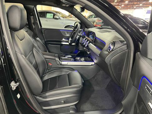 New 2026 Mercedes-Benz GLB 250 4MATIC image 11