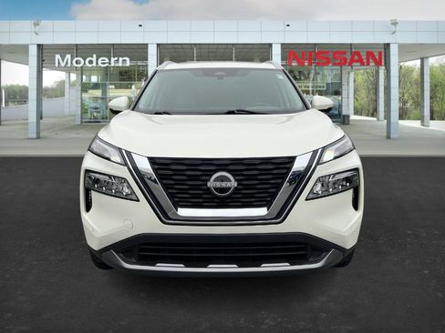 Certified 2023 Nissan Rogue SL w/ SL Premium Package image 8