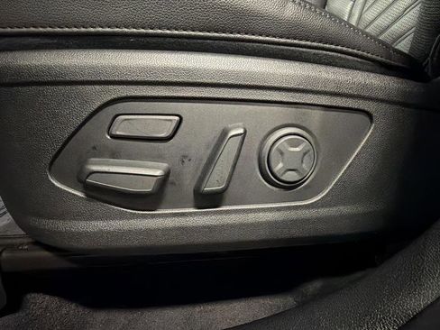 Used 2024 Kia Sorento SX Prestige image 15