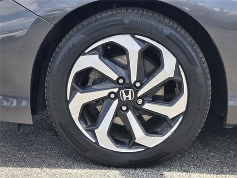Used 2016 Honda Accord EX-L image 11