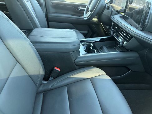 Used 2026 Chevrolet Tahoe LT w/ Comfort Package AWD/4WD image 8