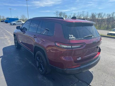 Used 2023 Jeep Grand Cherokee L Laredo image 5