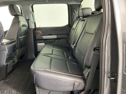 Used 2025 Ford F350 Lariat w/ FX4 Off-Road Package image 30