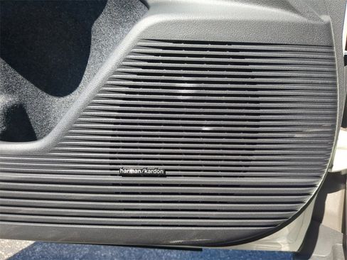 New 2026 Subaru Outback Limited image 18