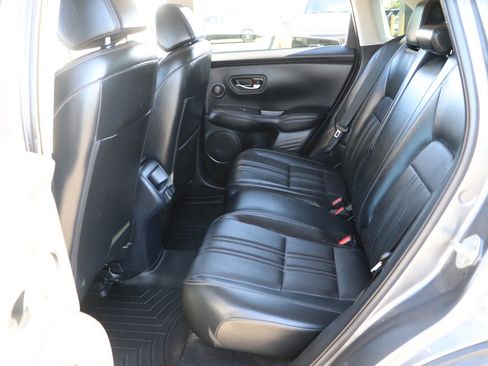 Used 2023 Honda HR-V EX-L image 30