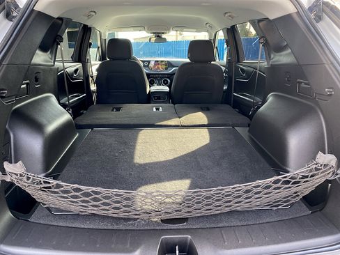 Used 2022 Chevrolet Blazer LT FWD image 11