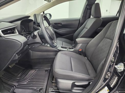 Used 2024 Toyota Corolla LE image 8