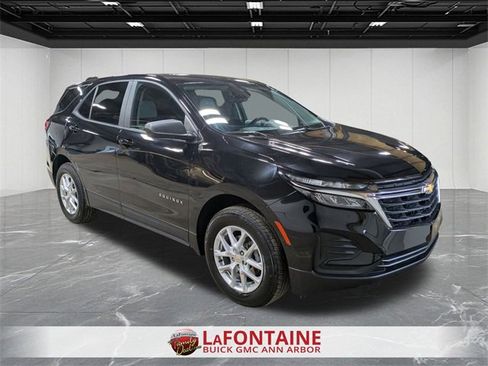 Certified 2024 Chevrolet Equinox LS w/ LS Convenience Package image 7