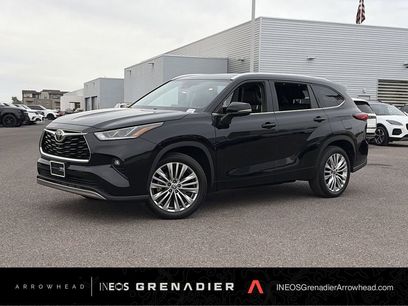 Used 2023 Toyota Highlander Platinum