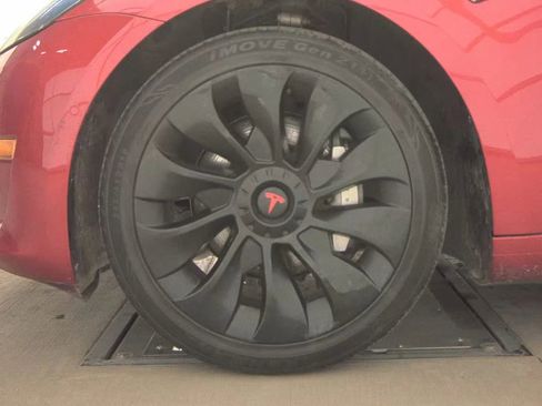 Used 2018 Tesla Model 3 Long Range image 9