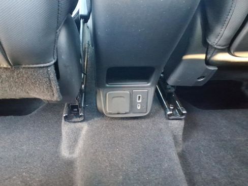 Used 2023 Chevrolet TrailBlazer RS w/ Sun and Liftgate Package image 9