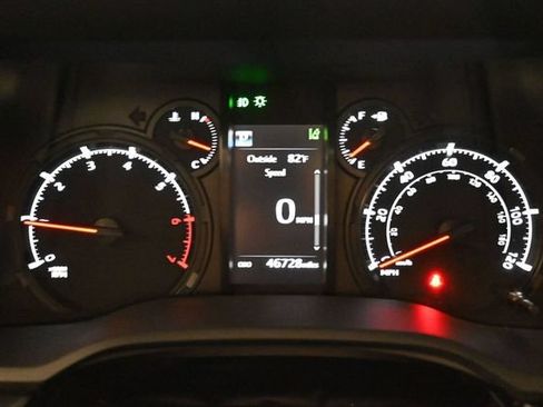 Used 2023 Toyota 4Runner Limited RWD image 5