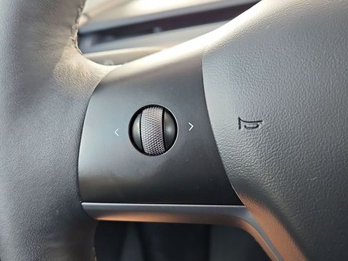 Used 2023 Tesla Model 3 Standard Range RWD image 27