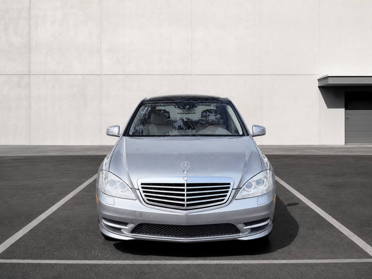 Used 2011 Mercedes-Benz S 550 w/ Sport Pkg Plus One image 9