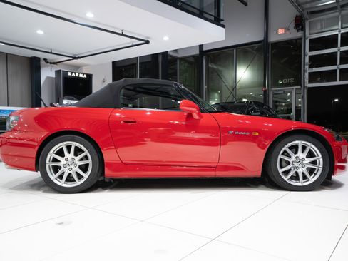 Used 2004 Honda S2000 image 41