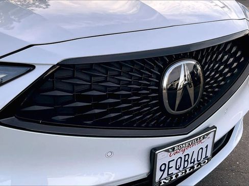 Used 2023 Acura MDX A-Spec image 32